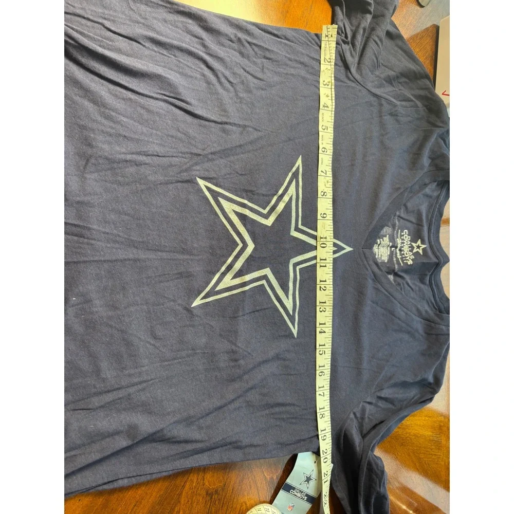 Dallas Cowboys Women's Long‎ Sleeve V-Neck T-Shirt Size L Stand Up Shout NWT